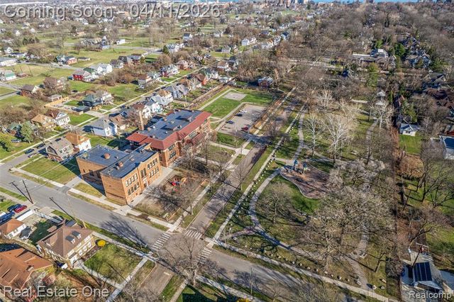 2965 Fischer Street, Detroit, MI 48214