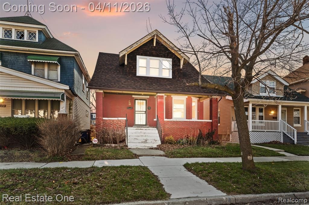 2965 Fischer Street, Detroit, MI 48214