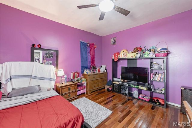 3702 Garnier Street, St Louis, MO 63116