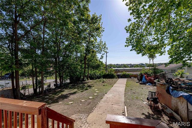 3702 Garnier Street, St Louis, MO 63116