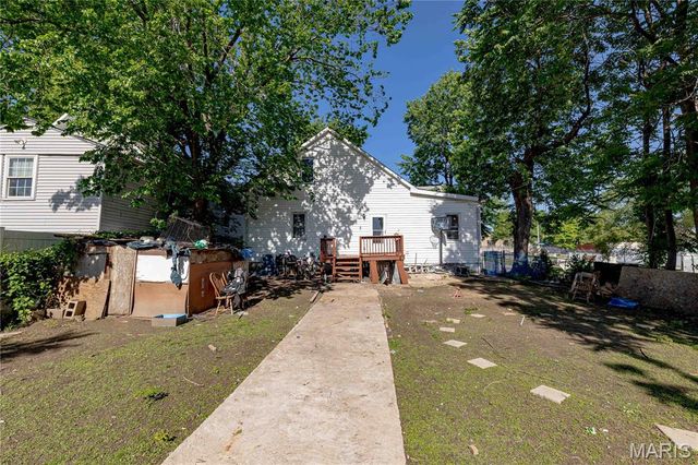 3702 Garnier Street, St Louis, MO 63116