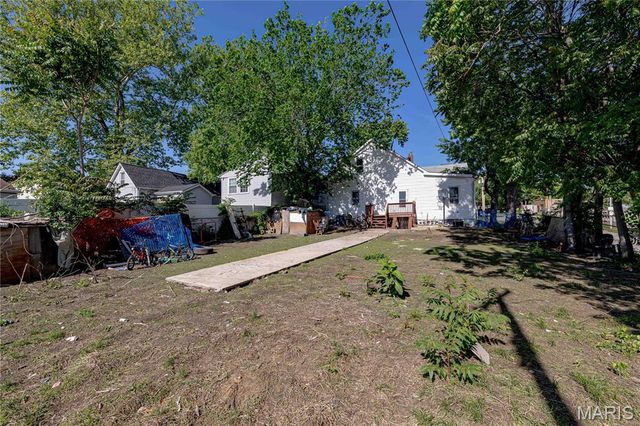 3702 Garnier Street, St Louis, MO 63116