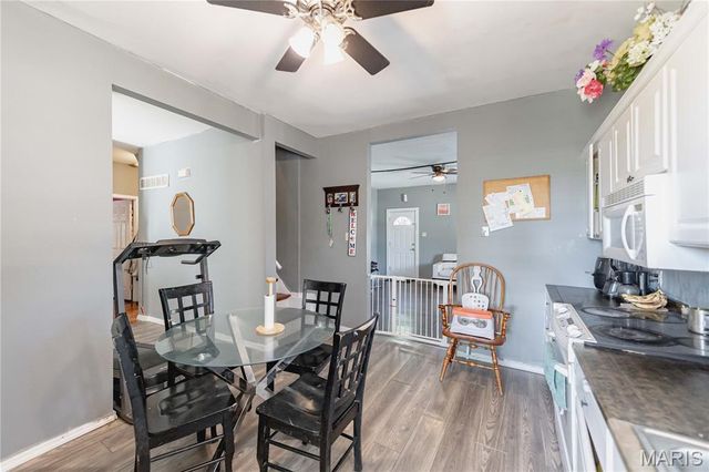 3702 Garnier Street, St Louis, MO 63116