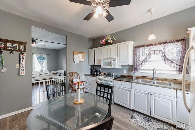 3702 Garnier Street, St Louis, MO 63116