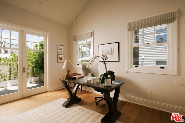 401 Ocean Avenue 2, Santa Monica, CA 90402