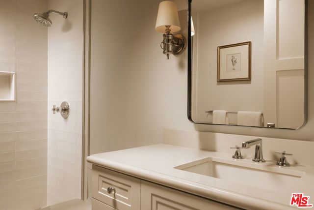 401 Ocean Avenue 2, Santa Monica, CA 90402