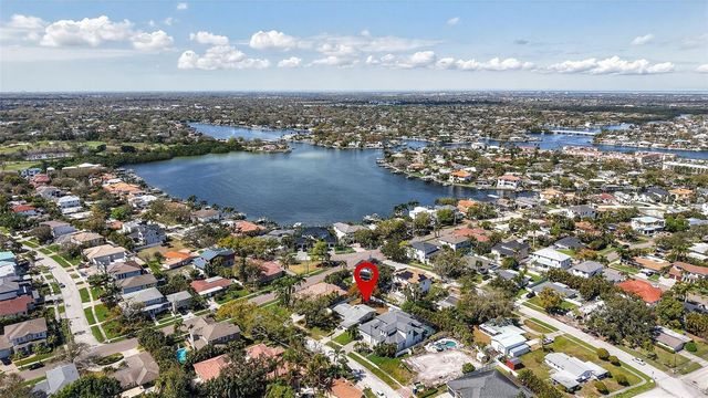 440 LIDO WAY NE, St Petersburg, FL 33704