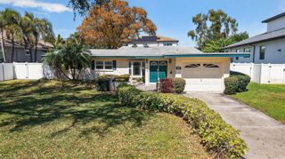 440 LIDO WAY NE, St Petersburg, FL 33704