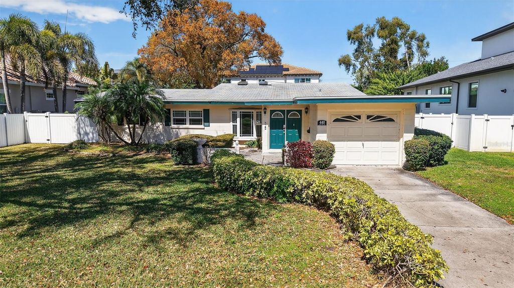 440 LIDO WAY NE, St Petersburg, FL 33704