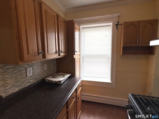 8 Erwin Place 1, New Britain, CT 06051