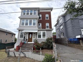 8 Erwin Place 1, New Britain, CT 06051