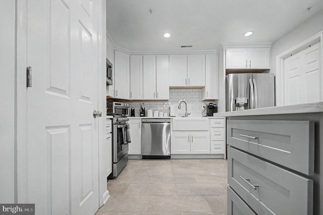 2607 COMPASS DR, Annapolis, MD 21401