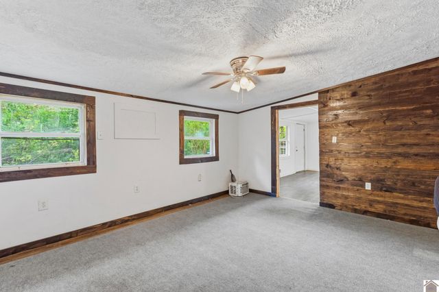 287 Dustin Road, Kuttawa, KY 42055