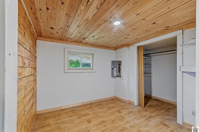 287 Dustin Road, Kuttawa, KY 42055