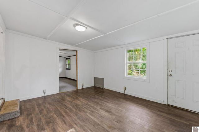 287 Dustin Road, Kuttawa, KY 42055
