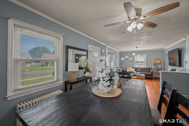 72 Linnmore Drive, Manchester, CT 06040