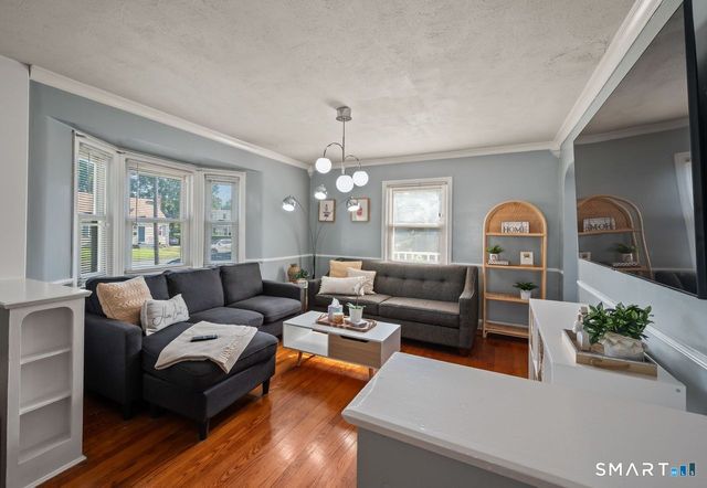 72 Linnmore Drive, Manchester, CT 06040
