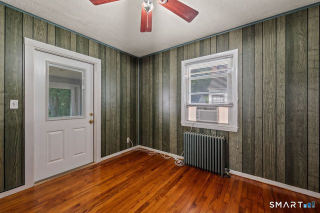 72 Linnmore Drive, Manchester, CT 06040