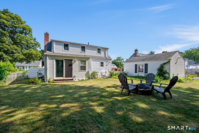 72 Linnmore Drive, Manchester, CT 06040
