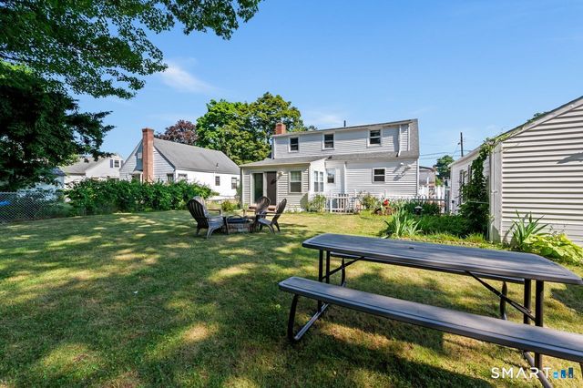72 Linnmore Drive, Manchester, CT 06040