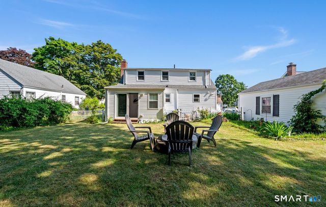 72 Linnmore Drive, Manchester, CT 06040