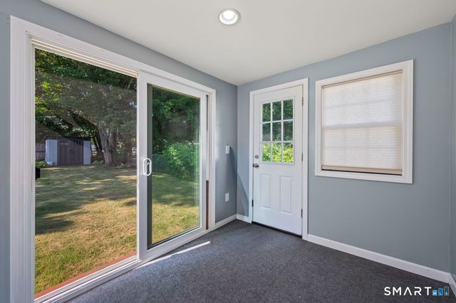 72 Linnmore Drive, Manchester, CT 06040