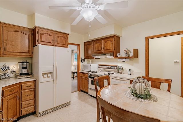 23 Thames Avenue, Bedford, OH 44146