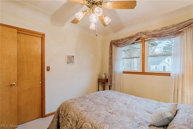 23 Thames Avenue, Bedford, OH 44146