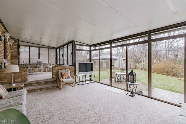 23 Thames Avenue, Bedford, OH 44146