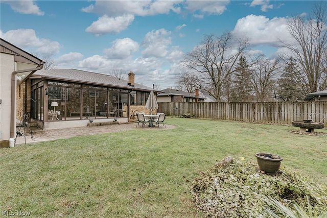 23 Thames Avenue, Bedford, OH 44146