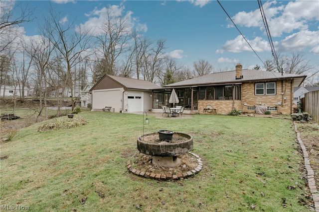 23 Thames Avenue, Bedford, OH 44146