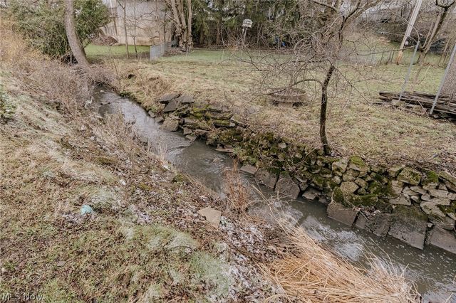 23 Thames Avenue, Bedford, OH 44146