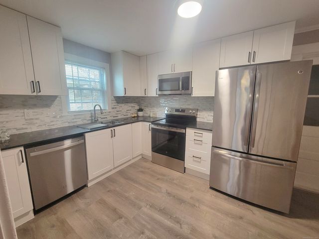 12 Division Street A, Danbury, CT 06810