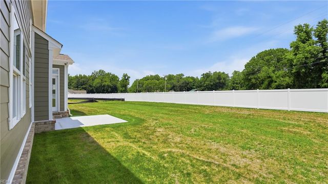 6033 Sam Callis CIR, Suffolk, VA 23435