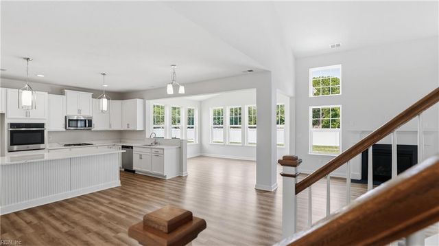 6033 Sam Callis CIR, Suffolk, VA 23435