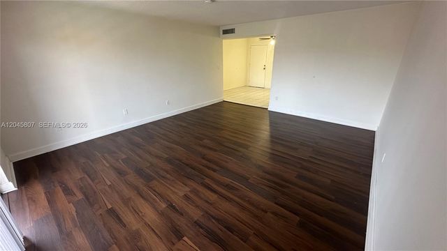 4848 NW 24th Ct 416, Lauderdale Lakes, FL 33313