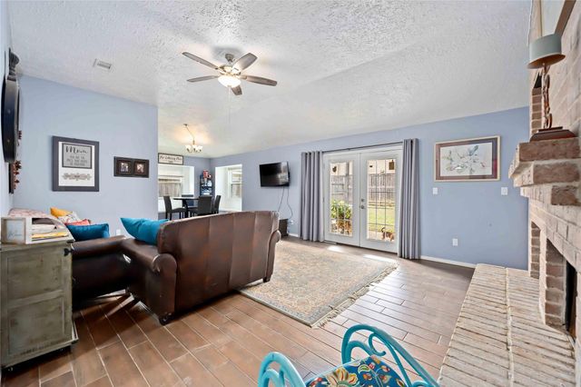 1923 Fernspray Lane, Houston, TX 77084