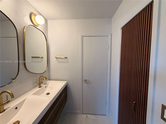 14617 SW 167th Ter, Miami, FL 33177