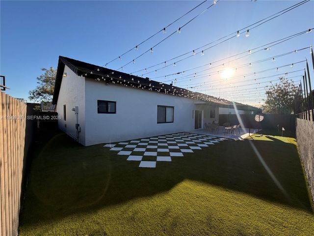 14617 SW 167th Ter, Miami, FL 33177