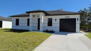 1053 Marine AVE S, Lehigh Acres, FL 33974