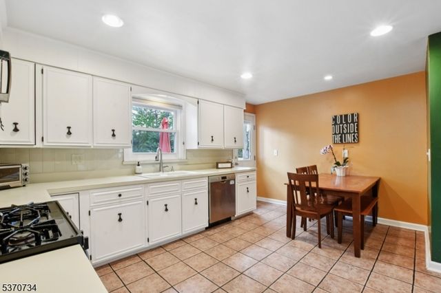 12 Elf Rd, West Orange Twp., NJ 07052