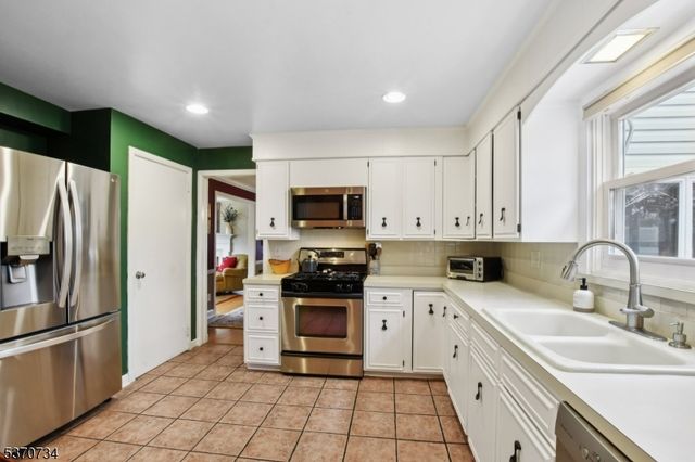 12 Elf Rd, West Orange Twp., NJ 07052