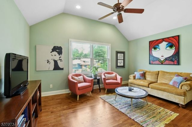 12 Elf Rd, West Orange Twp., NJ 07052