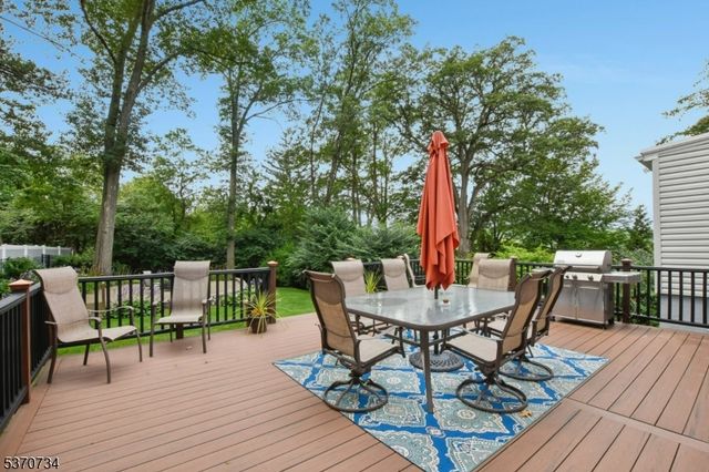 12 Elf Rd, West Orange Twp., NJ 07052