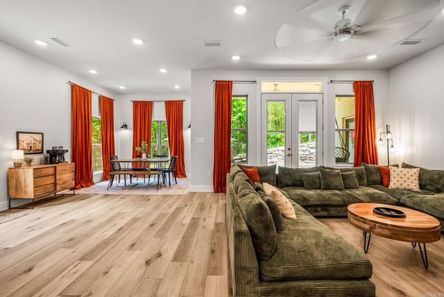 20 W Case Cove, Greenbrier, AR 72058