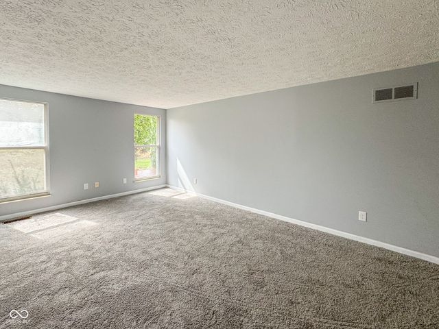 9362 Helmsdale Drive, Indianapolis, IN 46256