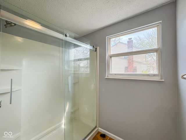 9362 Helmsdale Drive, Indianapolis, IN 46256