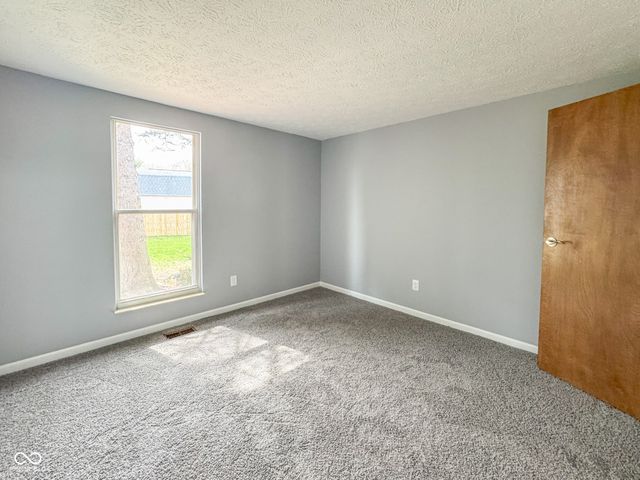 9362 Helmsdale Drive, Indianapolis, IN 46256