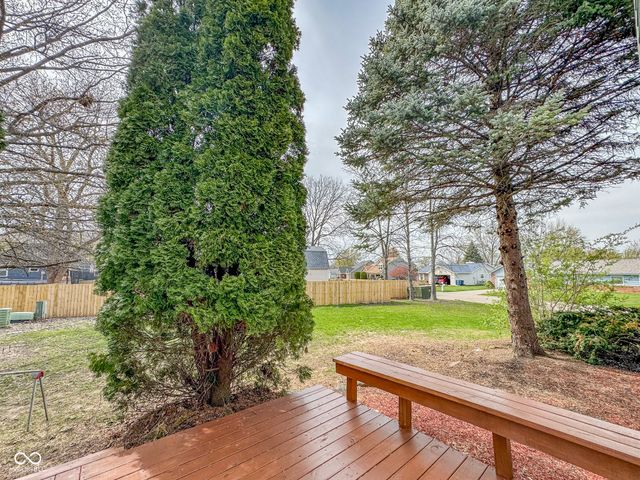 9362 Helmsdale Drive, Indianapolis, IN 46256