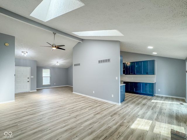 9362 Helmsdale Drive, Indianapolis, IN 46256